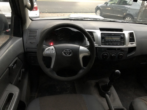 Toyota Hilux 2.5 Tdi Cd Dx Pack 4x2 2013 Euler Autos