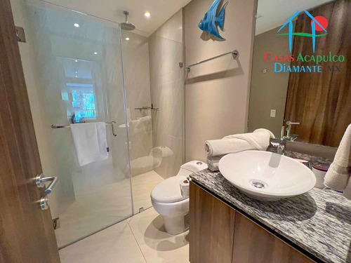 Cad La Isla Emerald K2. Depa En Condominio De Playa. Con Terraza Y Vista A Las Albercas. Ideal Para Familias O Grupos