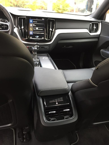 Volvo Xc60 T5 R-design