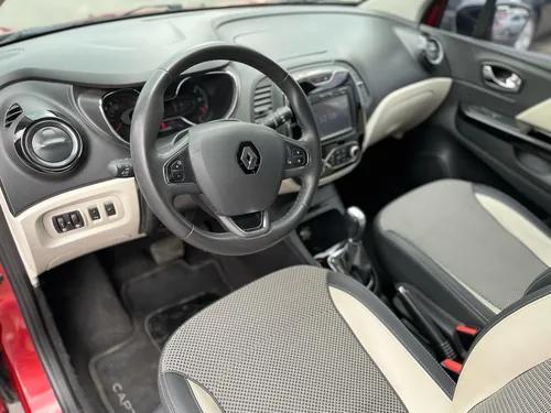 Renault Captur 2.0 Intens Automática