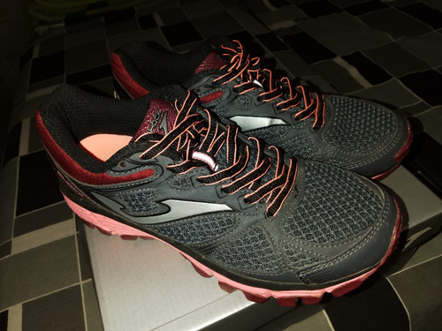 Zapatillas Joma No Adidas Nike Reebok (Usado)