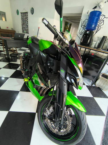 Moto Impecavel E Completa De Acessorios