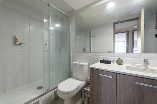 Departamento Venta De 2 Dorm Ñuñoa Bien Mantenido Como Nuevo