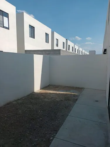 Casa En Venta En Salvaterra Privada En Escobedo Frente Cavazitos