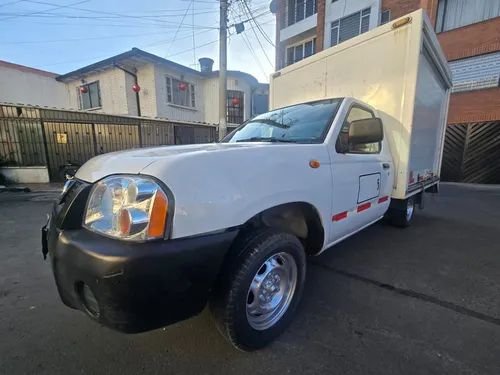 Nissan Frontier D22 4x2 Combustible Gas Gasolina Modelo 2