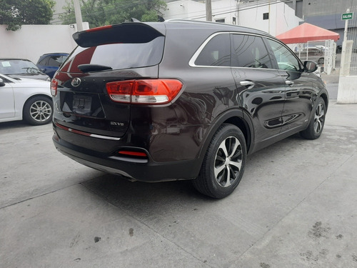 Imagen 4 de 15 de Kia Sorento 2016 3.3l Ex Pack Nav Awd 7 Pas Ac Abs Ee Vp Qc