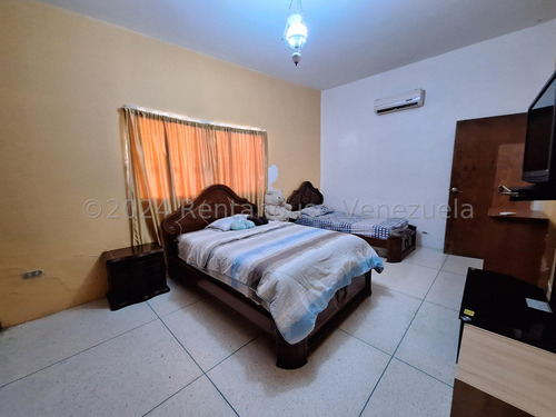 Asg Imponente Casa En Venta Piñal Norte El Limon 24-28734