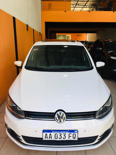 Imagen 4 de 22 de Volkswagen Fox 2016 1.6 Highline Imotion U/dña Argemotors