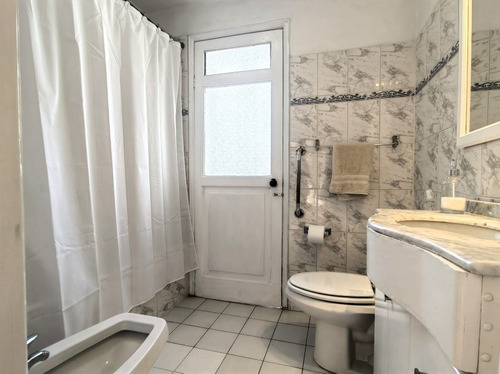 Venta Gran Casa 4d3b3e1b + Dormitorio Int 2d1b + Piscina
