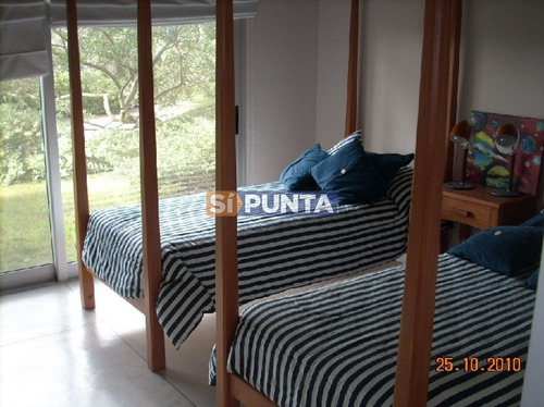 Imagen 13 de 17 de Casa En Laguna Blanca En Alquiler