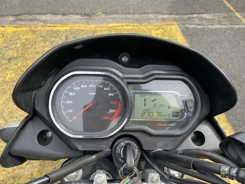 Bajaj Platino 125 2023
