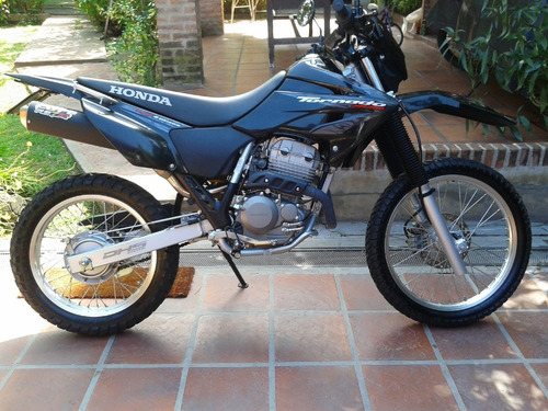 Imagen 1 de 7 de Honda Tornado Xr 250