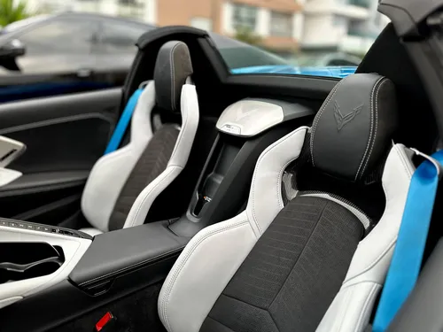 Chevrolet Corvette Stingrey 3lt Conversable 2023