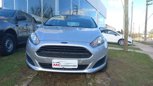 Imagen 2 de 7 de Ford Fiesta Kinetic Se