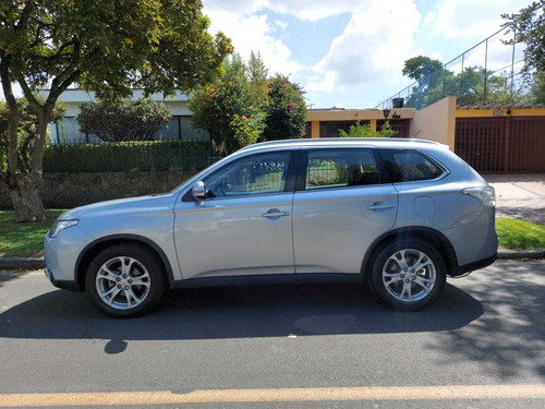 Mitsubishi Outlander 2.400cc At 7 Puestos 4x4