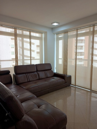 Apartamento En Alquiler Fijo, Blue Bay Playa Moreno. Pampat