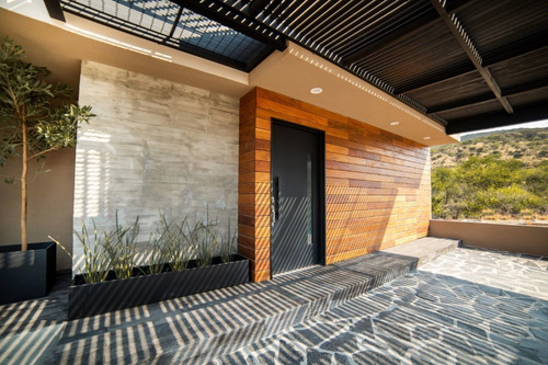 Residencia De Luxury En Altozano, Bar, Cava, Jardín, Cto Serv