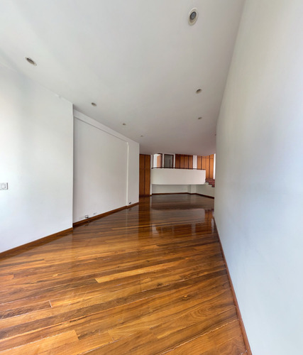 Imagen 7 de 20 de En Alquiler Casa 1000m2 5h+2s/5.5b+2s/ 6p El Peñón