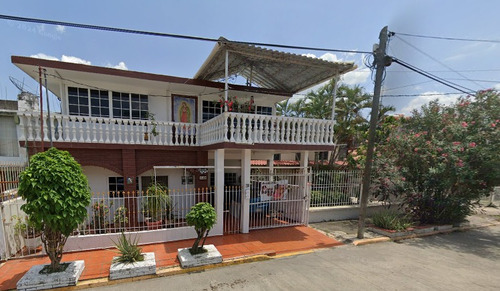 Estrena Esta Propiedad Ubicada En La Colonia Las Palmas, Veracruz. Kr