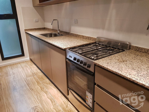 Imagen 2 de 12 de Departamento En Venta De 2 Dormitorios En Centro