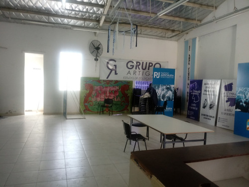 Imagen 4 de 22 de Gran Oportunidad...vende O Vende ...casa De 4 Ambientes Con Galpón De 100 Metros ... Buen Estado...consúltenos