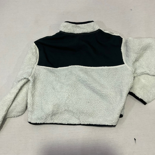 Chamarra Corta Nike Mujer Afelpada Talla S (ch) Seminueva (Usado)
