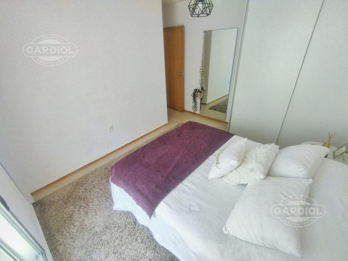 Imagen 14 de 20 de Alquiler Apartamento 2 Dormitorios Con Garaje Posibilidad Mobiliario- Tres Cruces