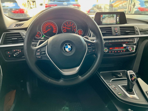 BMW Serie 3 3.0 330i Sedan Sport Line 252cv