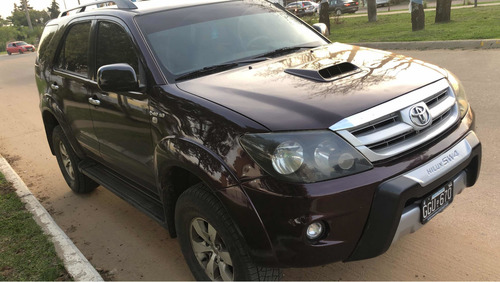 Imagen 1 de 4 de Toyota Sw4 3.0 Srv Cuero At 2007