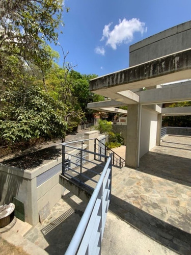 Edificio En Venta Urb. Chuao C-19763