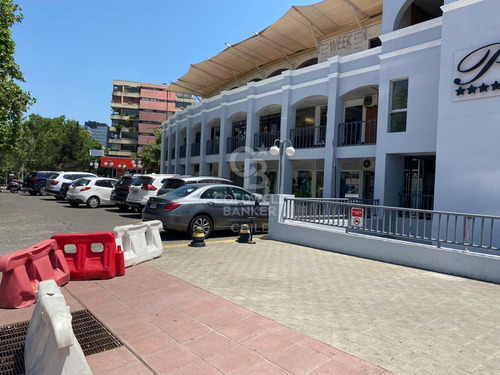 Local Comercial Arrendado En Plaza Lo Castillo