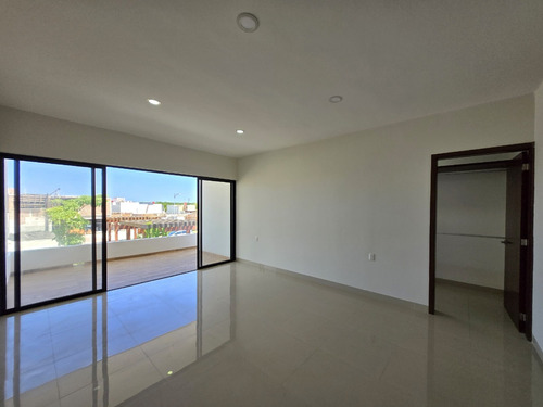 Casa En Venta En Veracruz Fracc. Palmas Medellín Ver.