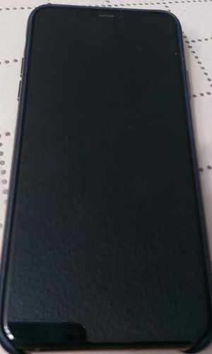 Celular Iphone 11 Promax Color Gold Rose Cuenta Con Funda Original Y 9 Fundas Mas. Rosa Claro (Usado)