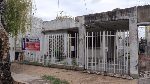 Casa 3 Ambientes A Reciclar En Martin Coronado