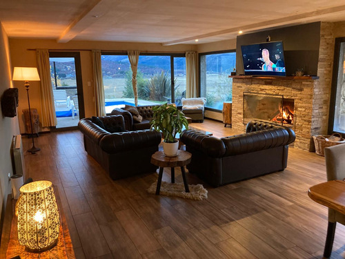 Dueño Alquila Exclusiva Casa Con Piscina Climatizada - San Martín De Los Andes - Barrio Privado.
