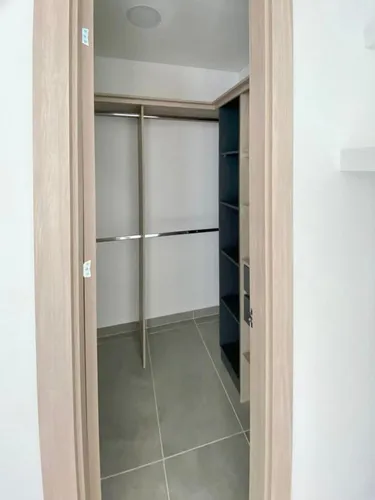 Apartamento En Venta En Conquistadores. Cod V11231