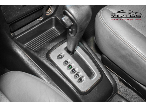 Mitsubishi Pajero TR4 2.0 4X4 16V 140CV FLEX 4P AUTOMÁTICO