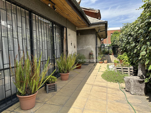 Ideal Para Remodelar/ Apumanque/ 4d3b/las Condes/oneprop.cl