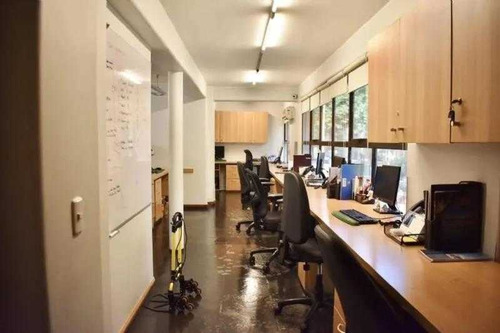 Metro El Golf - Centro Financiero