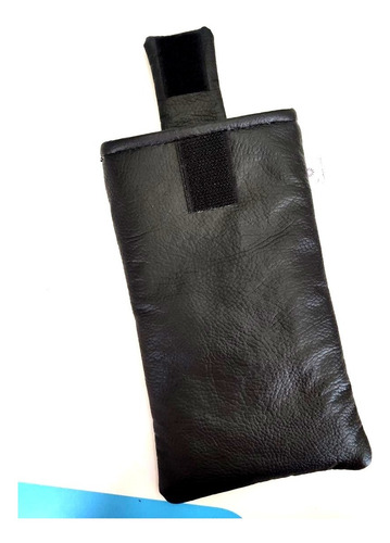 Imagem 5 de 5 de Capinha Acolchoada Porta Celular Com Fecho Pronta Entrega