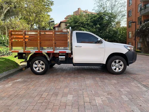 Toyota Hilux 2.7 Chasis 4X2
