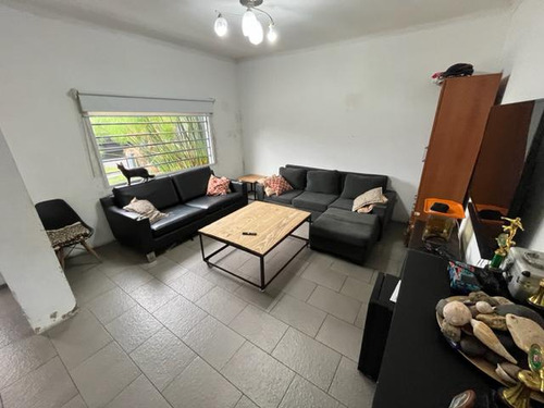 Casa Con Piscina Y Hermoso Parque