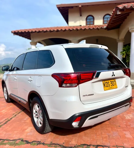 Mitsubishi Outlander 2.4 Kaiteki
