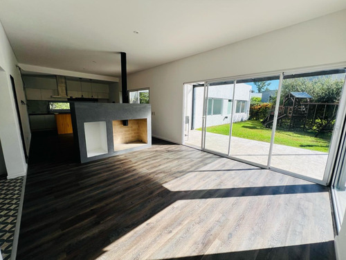 Casa Planta Baja 2 Habitaciones - Alvear De Benavidez Venta