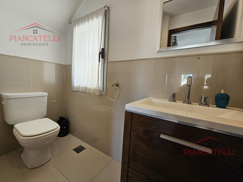 Venta Y Alquiler De Casa En Terravista Con 3 Habitaciones