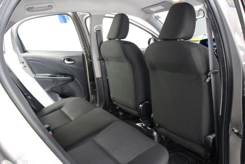 Imagem 9 de 14 de Toyota Etios 1.3 X 16v Flex 4p Automático 2019/2020