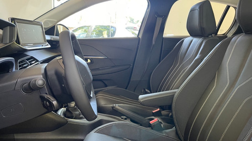 Imagen 19 de 25 de Peugeot 208 Feline Tiptronic Gz