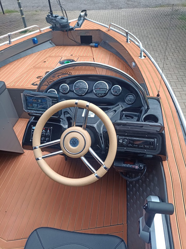 Fluvimar Cherokee 220 + Motor De Popa 200hp V6 Mercury