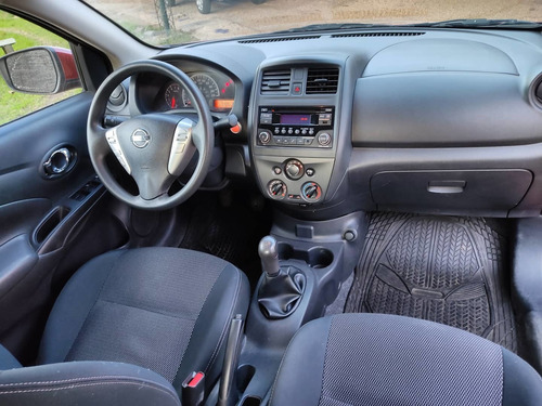 Nissan Versa 1.6 Sense Mt 2017
