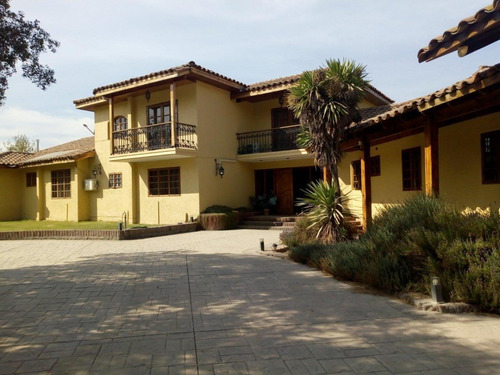 Parcela Estilo Colonial En Condominio Los Almendros